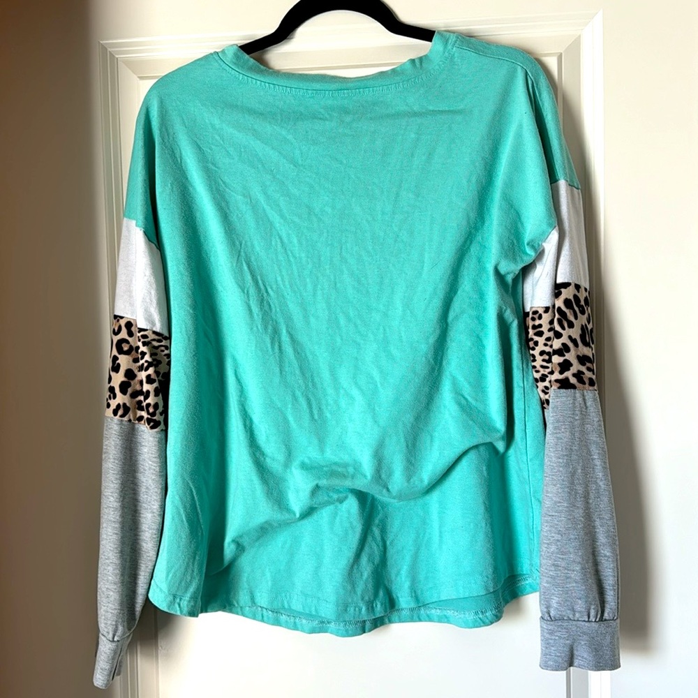 Women's Teal Shirt with Leopard Pattern Sleeves Large